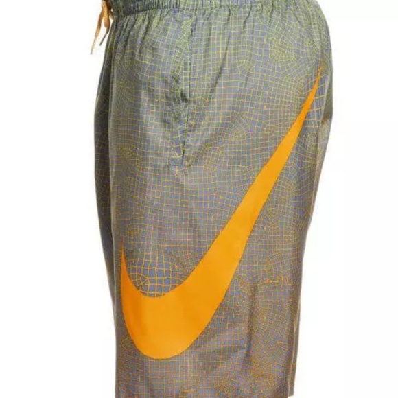 Nike Swim Mens Grid Swoosh Breaker 9" Volley Shorts Medium NESSD541 724 New Tag - Picture 3 of 13